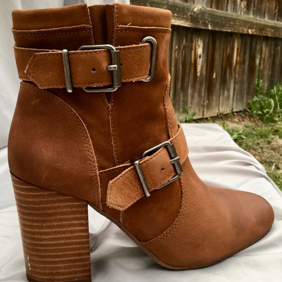 Vince Camuto whiskey brown boots size 8 -38 - Picture 7 of 9